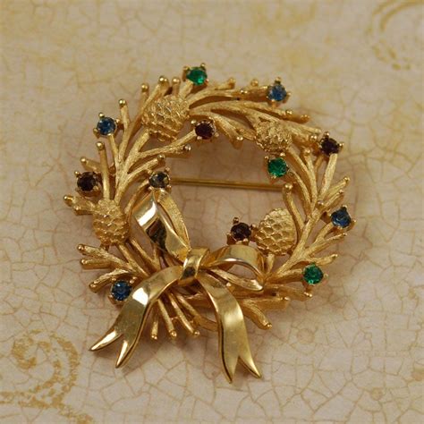 Trifari Gold Tone Wreath Brooch Vintage Vintage Brooches Brooch