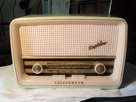 Vintage Telefunken Radio Caprice