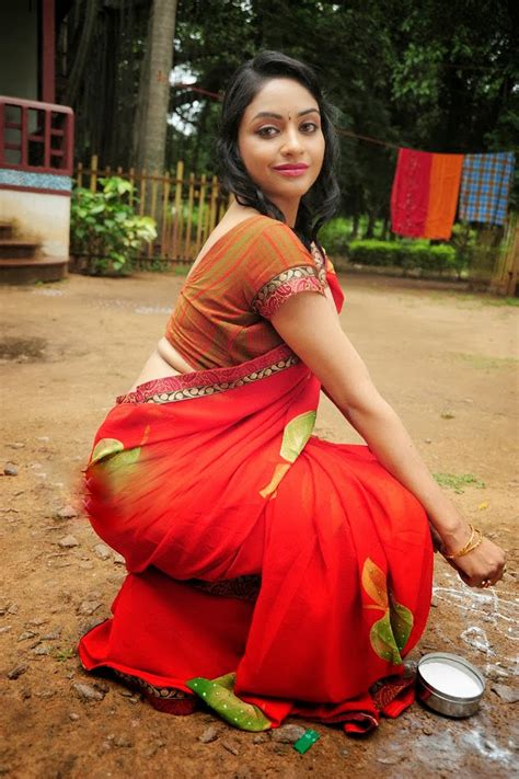 Hot Kerala Mallu Aunty Real House Wife Padma HD Latest Tamil Actress