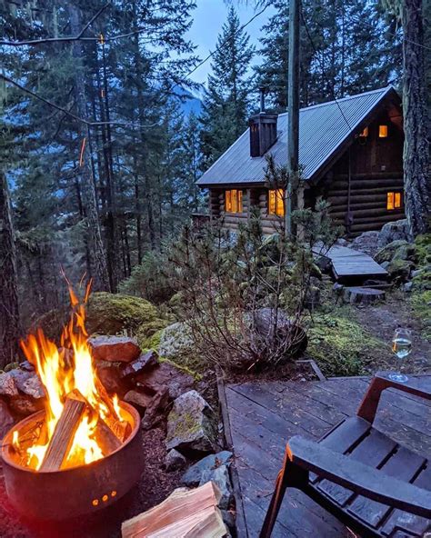 A Cabin And Fire In The Woods Cabin Homes Log Homes Log Cabin