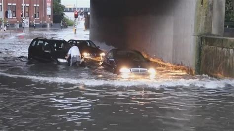 In het nederlandse strafrecht is noodweer een algemene wettelijke strafuitsluitingsgrond, neergelegd in artikel 41 lid 1 van het wetboek van strafrecht. Noodweer zorgt voor overlast in de regio - VeluweFM