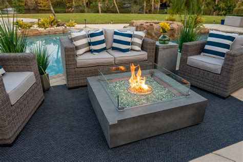 Like in the example above, there are a number of things that can go wrong, with serious injury as the result. Reviews & Top Picks of Gas Firepits | keepingupwiththevines.com