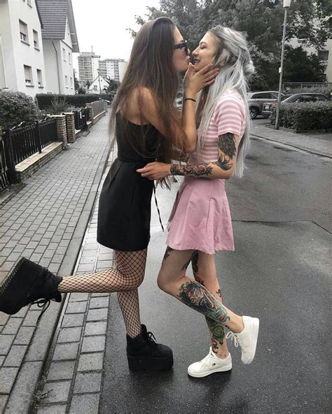 Lesbian Girls Cute Lesbian Couples Sexy Lesbians