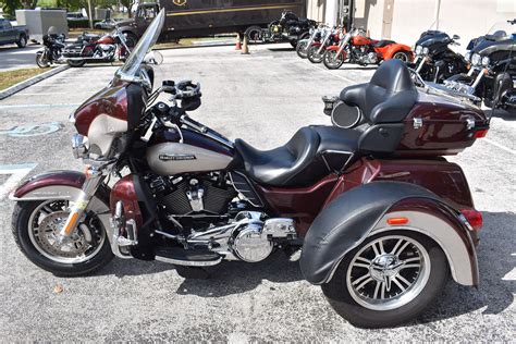 Pre Owned 2018 Harley Davidson Trike Tri Glide Ultra Classic Flhtcutg