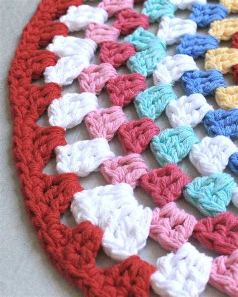 Easy Granny Rug Round Crochet Pattern For Beginners Maggies Crochet