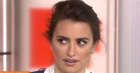 Penelope Cruz Wasnt Impressed When She Was Asked About Her ‘ugly Feet During Awkward Interview