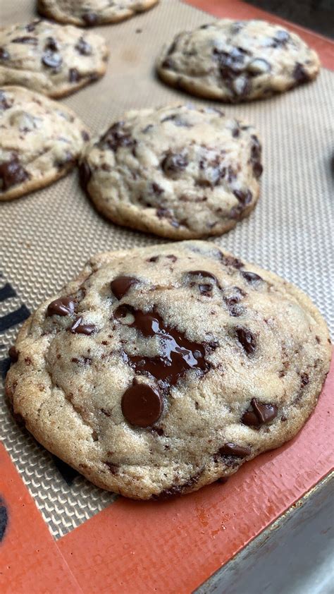 Crispy Gooey Chocolate Chip Cookies — Dining By Kelly Gooey Chocolate