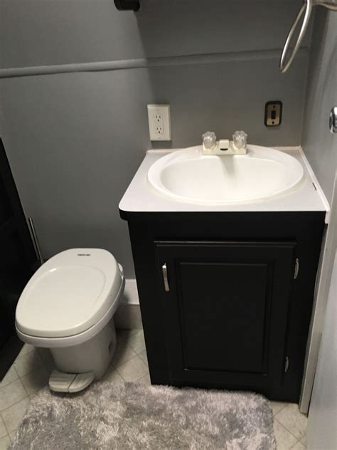 2002 Northwood Desert Fox Toy Hauler recently remodel with new brakes