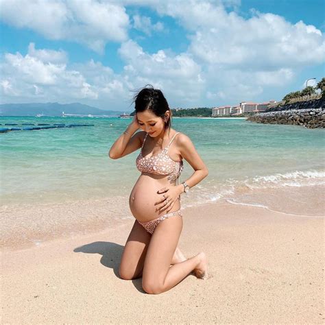 pin em 水着を着た妊婦 vodaswim pregnant