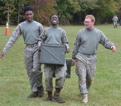 Jrotc Cadets Take On Raider Challenge 2021 Article The United