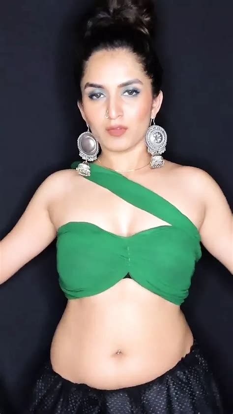 Hot Indian Girl Dance On Instagram Reels Exposing Armpit Xhamster