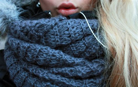 Patterns preceded by an asterisk (*) are in pdf format. Cozy Cowl Neck Scarf - knittingisawesome.com