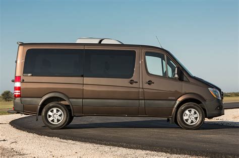 Mercedes Benz Sprinter Minibus Photo Gallery 19