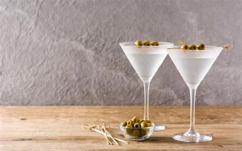 The 10 Most Popular Cocktails In The World — The Three Drinkers