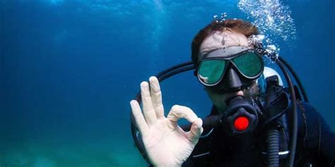 8 Best Way To Equalise Your Ears While Scuba Diving By Petro Divers