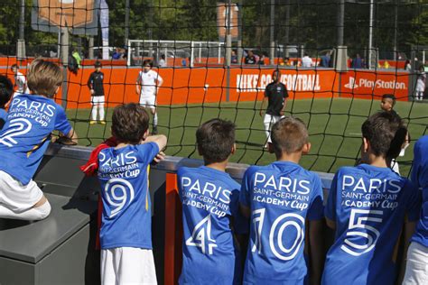 PSG Academy  école de foot et soccer pour les enfants