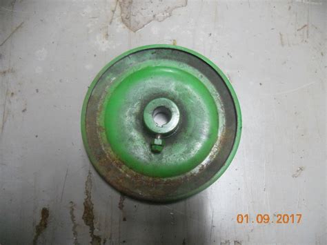 John Deere 526726 826 Traction Drive Pulley Pt M45189 Andys Small