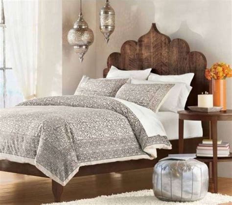 A moroccan interior design style can be exotic, elegant, luxurious and dramatic all in one go. moroccan headboard designs - Google Search | Bedroom ...