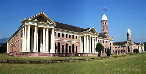 Forest Research Institute Fri Dehradun Courses And Fees 2021 2022