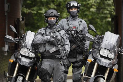 british counter terrorism police [1500 × 1000] r policeporn