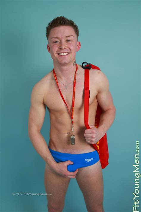Uk Lifeguard Jamie Schols Strips Out Of His Sexy Speedos