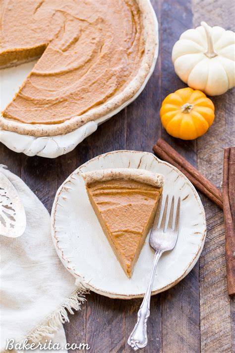 Paleo Vegan Pumpkin Pie Bakerita