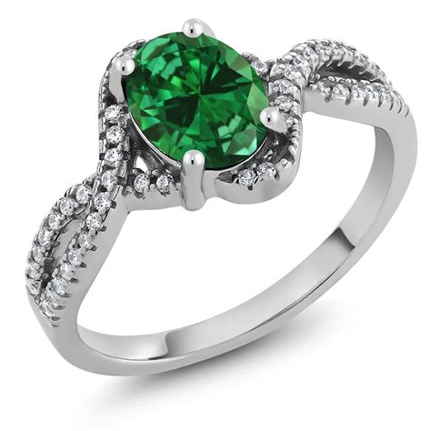 Gem Stone King 925 Sterling Silver Green Simulated Emerald Women Ring