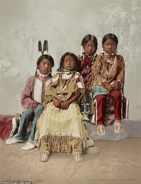 100 Years Ago Real Native Americans Proudly Posed For The Camera