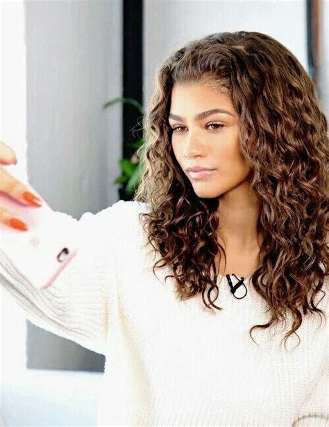 Pin By 💛💛 On People Zendaya Hair Curly Hair Styles