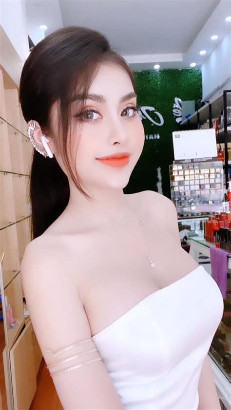 Vietnamese Beauty Girl Dương Bích Ngọc