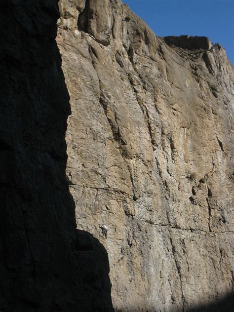 Bishop Climbing Climbing In The Owens River Gorge Near Bis Flickr