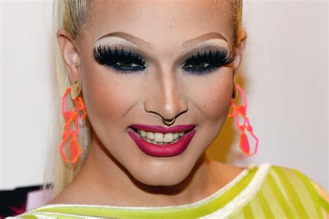 8 Drag Queens Who Are So Insanely Beautiful Brain Berries Page 3
