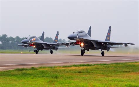 China Fighter Jets Intercept Us Radiation Sniffing Spy Plane Over East