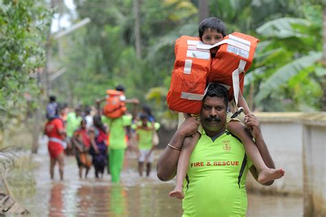 Here you will find one or more explanations in english for the word nilavara. Kerala flood rescue operation picks up - ANN