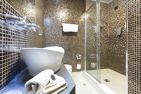 Artaic's custom bathroom mosaic tile designs combined with the durability of tile makes mosaic tile an ideal surface for bathrooms. 40 Modern Bathroom Design Ideas (Pictures) - Designing Idea