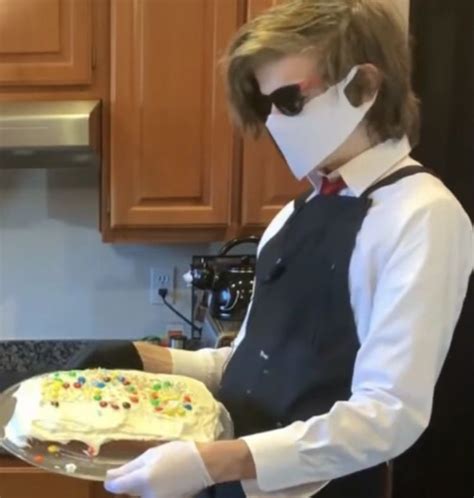 Dream Team Minecraft Cake - BREWRY