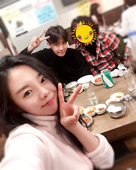 Pictureig J Hope Sister Posted A Photo Together With J Hope And Mom