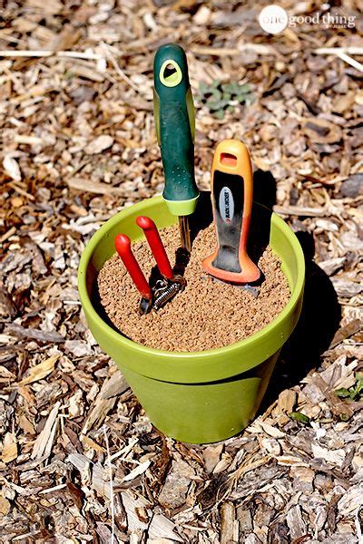 Then, replace the soapy water each day until the coins are clean. Make Your Own Self-Cleaning & Sharpening Garden Tool ...