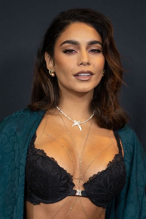 Glamorous Vanessa Hudgens In A Black Lace Bra At Rihanna S Savage X Fenty Fashion Show