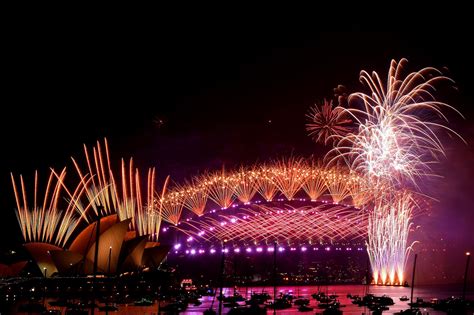 See The Most Stunning New Years Eve Celebrations From Cities Around