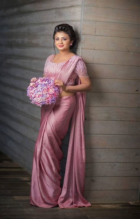 Madhuri Dixit Saree Sri Lankan Rukshana Saree Sarees Actress Dissanayake Sexy Plain Bridal