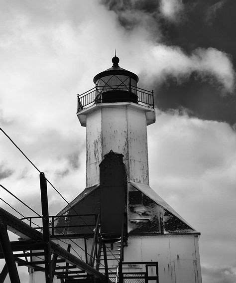 340 Lighthouses Black And White Ideas Black And White Lighthouse