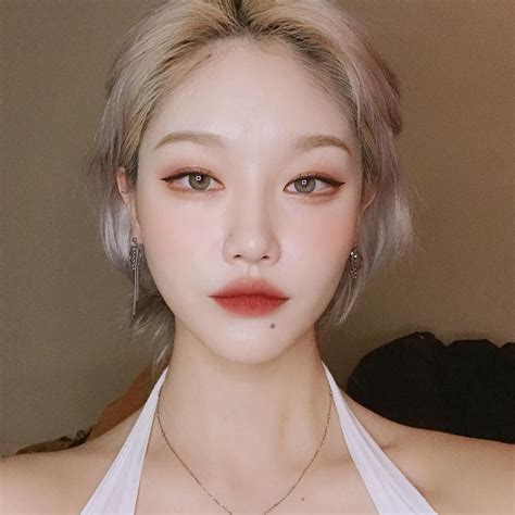 헤이다 On Instagram “그냥 이거 ´⊙ω⊙`” Asian Makeup Korean Eye Makeup