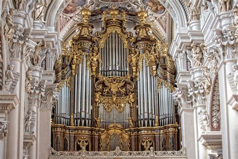Mixtuur Presents The Biggest Pipe Organs In The World