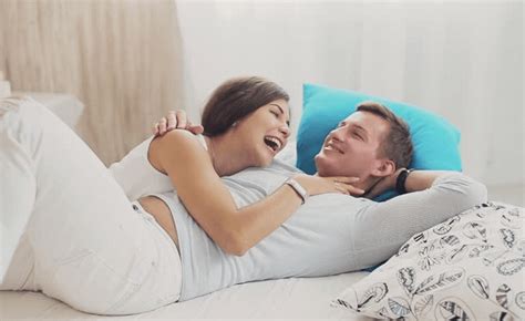 Gambar Sketsa Hubungan Suami Istri 9 Posisi Sex Yang Nikmat Untuk