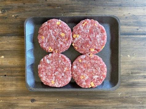 Burger Patties Thick Gourmet Bacon And Cheese 4x165g Impala Vleis