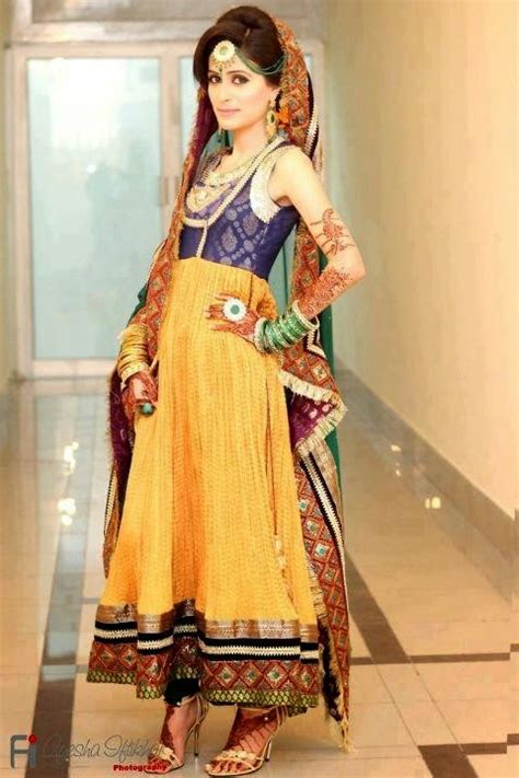Stylish Bridal Mehndi Dresses Designs 2014 15 Pakistani Girls Wedding