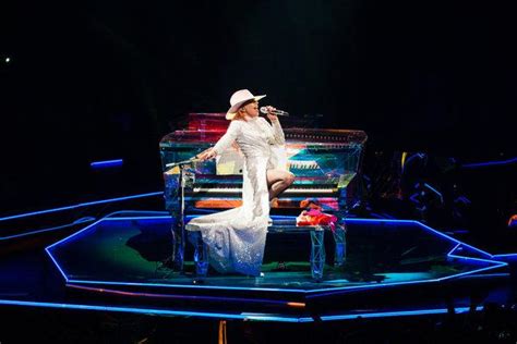 Lady Gaga Jazz And Piano Tickets 2nd June Park Theater In Las Vegas