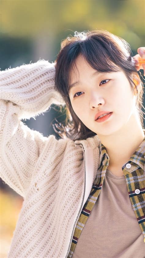 Kim Go Eun Iphone Wallpaper Asian Celebrity Profile
