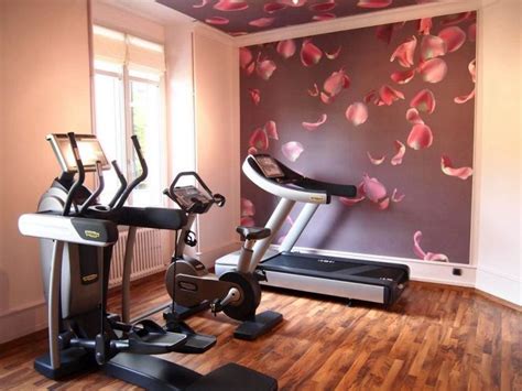 A home gym might be just what you need to find motivation to exercise. 17 Modern Home Gym Design Ideas to Keep You Toned